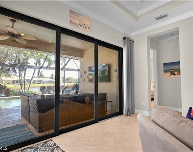 9104 Isla Bella Circle - Photo Thumbnail 5