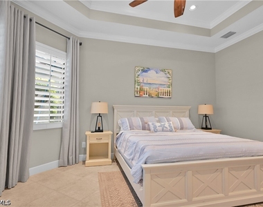 9104 Isla Bella Circle - Photo Thumbnail 21