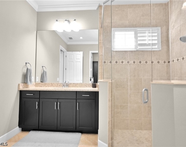 9104 Isla Bella Circle - Photo Thumbnail 26