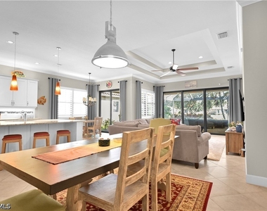9104 Isla Bella Circle - Photo Thumbnail 11