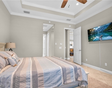 9104 Isla Bella Circle - Photo Thumbnail 23