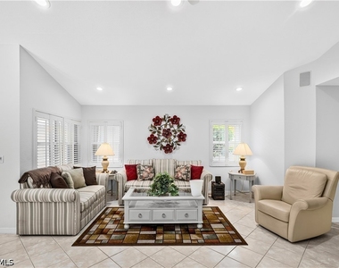 8920 Cascades Isle Boulevard - Photo Thumbnail 4
