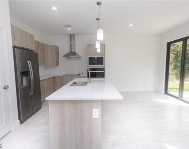 1274 Bucknell Lane - Photo Thumbnail 6