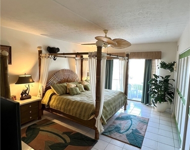 60 Pelican Street W - Photo Thumbnail 6