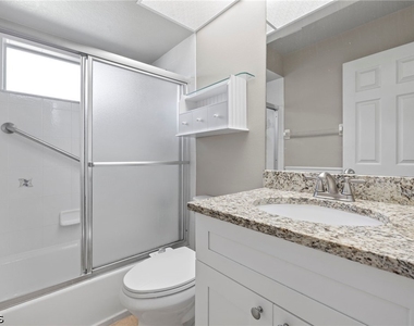 206 Se 1st Place - Photo Thumbnail 12