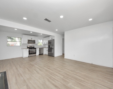 4819 Bethany Lane - Photo Thumbnail 11