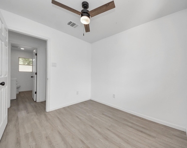 4819 Bethany Lane - Photo Thumbnail 25