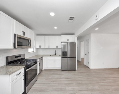 4819 Bethany Lane - Photo Thumbnail 8