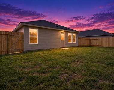 10963 Independence Road - Photo Thumbnail 27