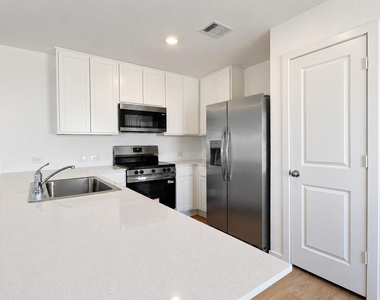 10963 Independence Road - Photo Thumbnail 11
