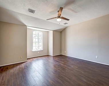16510 Amy Ridge Road - Photo Thumbnail 27