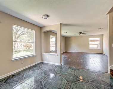 16510 Amy Ridge Road - Photo Thumbnail 11