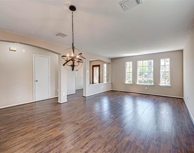 16510 Amy Ridge Road - Photo Thumbnail 9