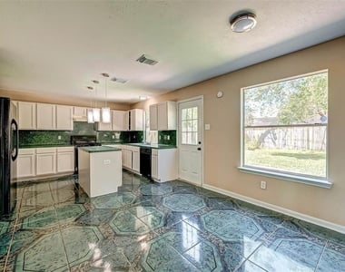 16510 Amy Ridge Road - Photo Thumbnail 13