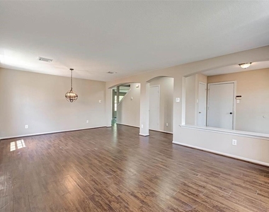 16510 Amy Ridge Road - Photo Thumbnail 4