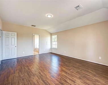 16510 Amy Ridge Road - Photo Thumbnail 18