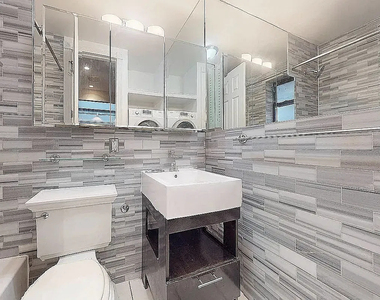 212 East 25th Street - Photo Thumbnail 4