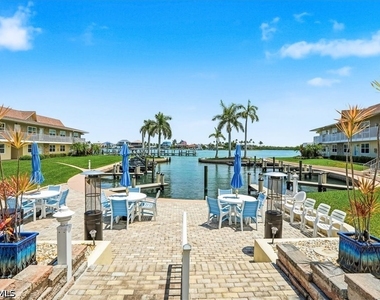 850 Palm Street - Photo Thumbnail 13