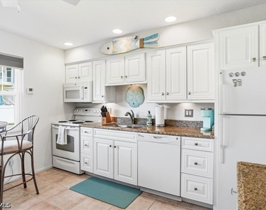 850 Palm Street - Photo Thumbnail 3