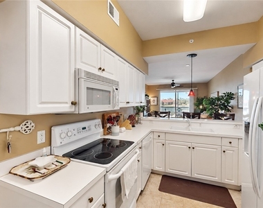 2740 Cypress Trace Circle - Photo Thumbnail 14