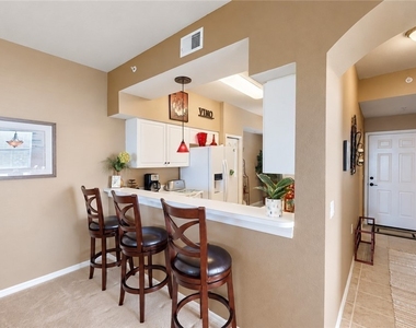 2740 Cypress Trace Circle - Photo Thumbnail 4