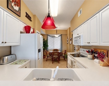 2740 Cypress Trace Circle - Photo Thumbnail 18