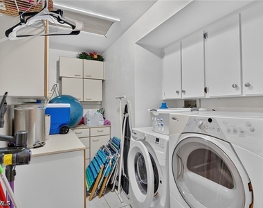 4060 Ice Castle Way - Photo Thumbnail 26