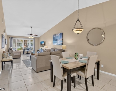 4060 Ice Castle Way - Photo Thumbnail 15