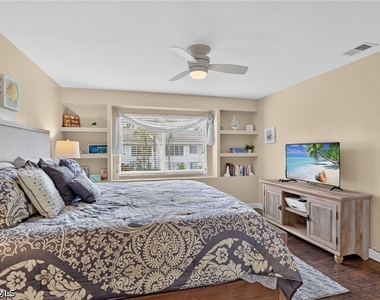 4060 Ice Castle Way - Photo Thumbnail 18