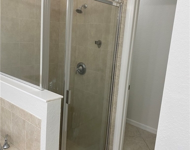 2466 Heydon Circle E - Photo Thumbnail 10