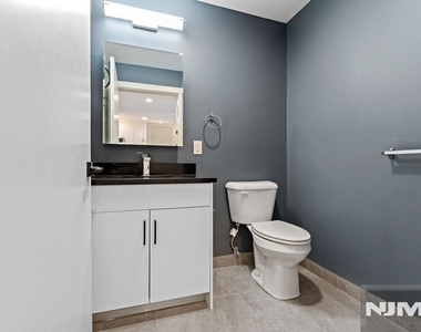520 Cliff - Photo Thumbnail 34