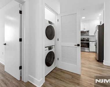 520 Cliff - Photo Thumbnail 22