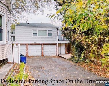 327 Undercliff - Photo Thumbnail 10