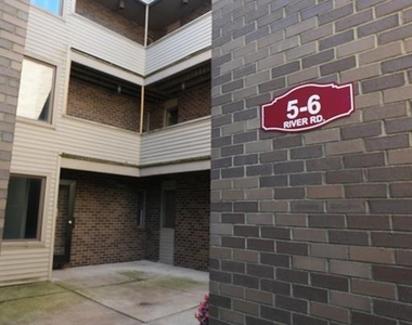 5 River - Photo Thumbnail 32