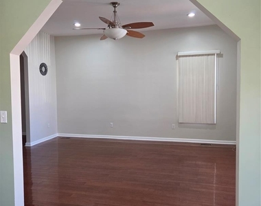 249 Paulison - Photo Thumbnail 2