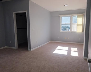 249 Paulison - Photo Thumbnail 18