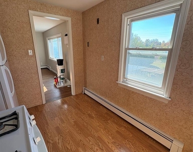 839 Riverside - Photo Thumbnail 10