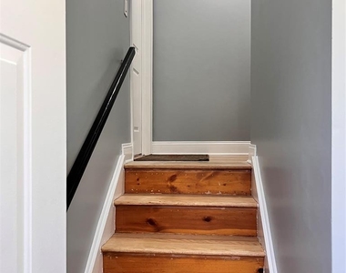 322 Roosevelt - Photo Thumbnail 1