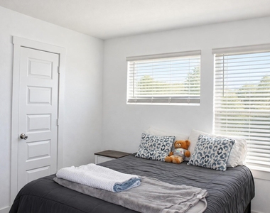 30042 Gallatin River Lane - Photo Thumbnail 4