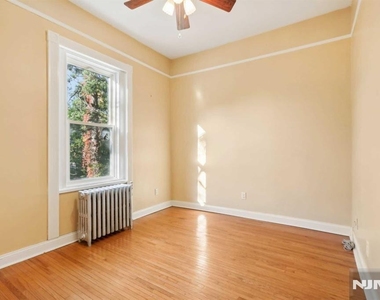 206 Park - Photo Thumbnail 22