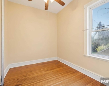 206 Park - Photo Thumbnail 25