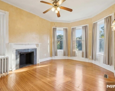 206 Park - Photo Thumbnail 16
