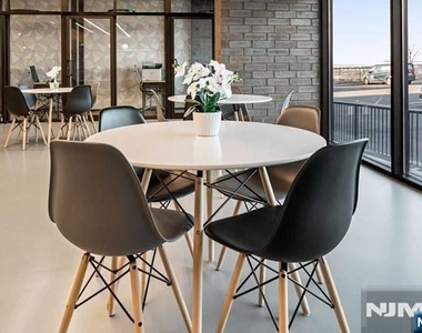 520 Cliff - Photo Thumbnail 16