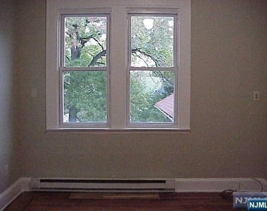 178 Warren - Photo Thumbnail 10