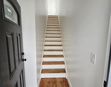 53 Marsellus - Photo Thumbnail 1