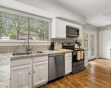 4 Basal Briar Court - Photo Thumbnail 7