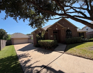 3303 Thistlegrove Lane - Photo Thumbnail 1