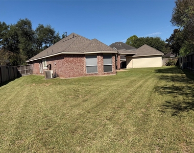 3303 Thistlegrove Lane - Photo Thumbnail 24