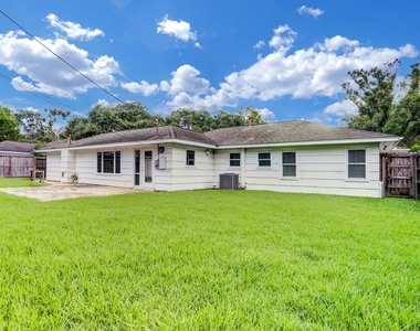 2803 Ashwood Street - Photo Thumbnail 22