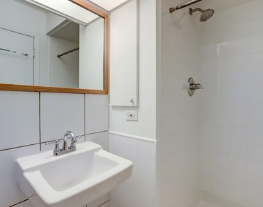 2803 Ashwood Street - Photo Thumbnail 12